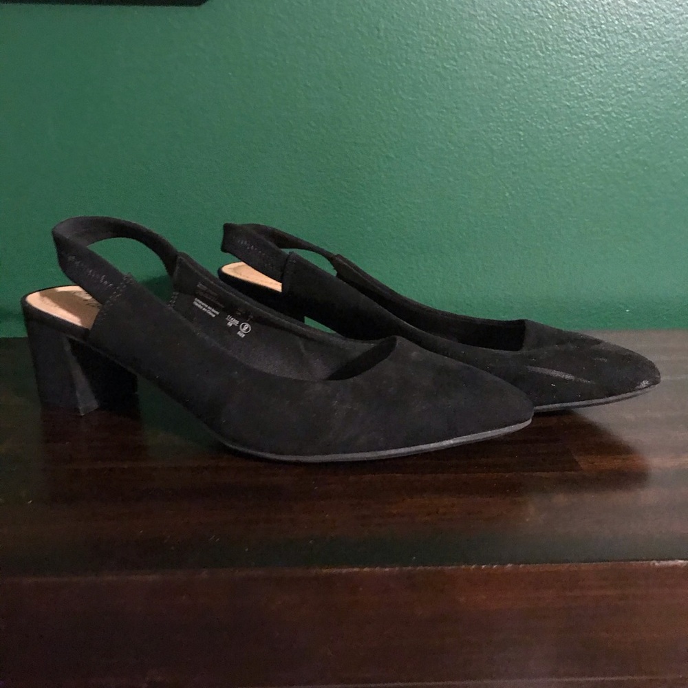 Black Sling Back Kitten Heels Suede w/ Pointed Toe